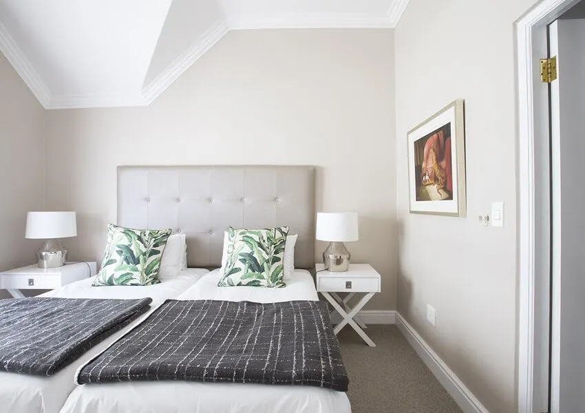 Bedroom detail