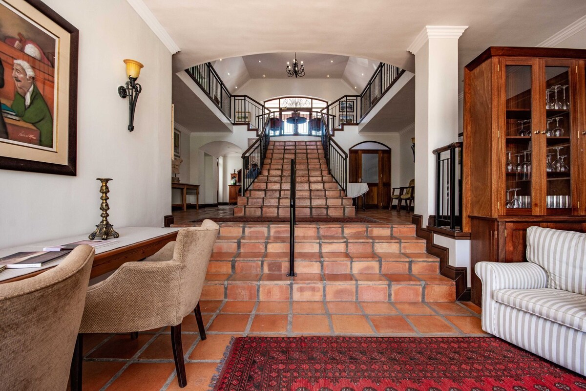 Lobby staircase