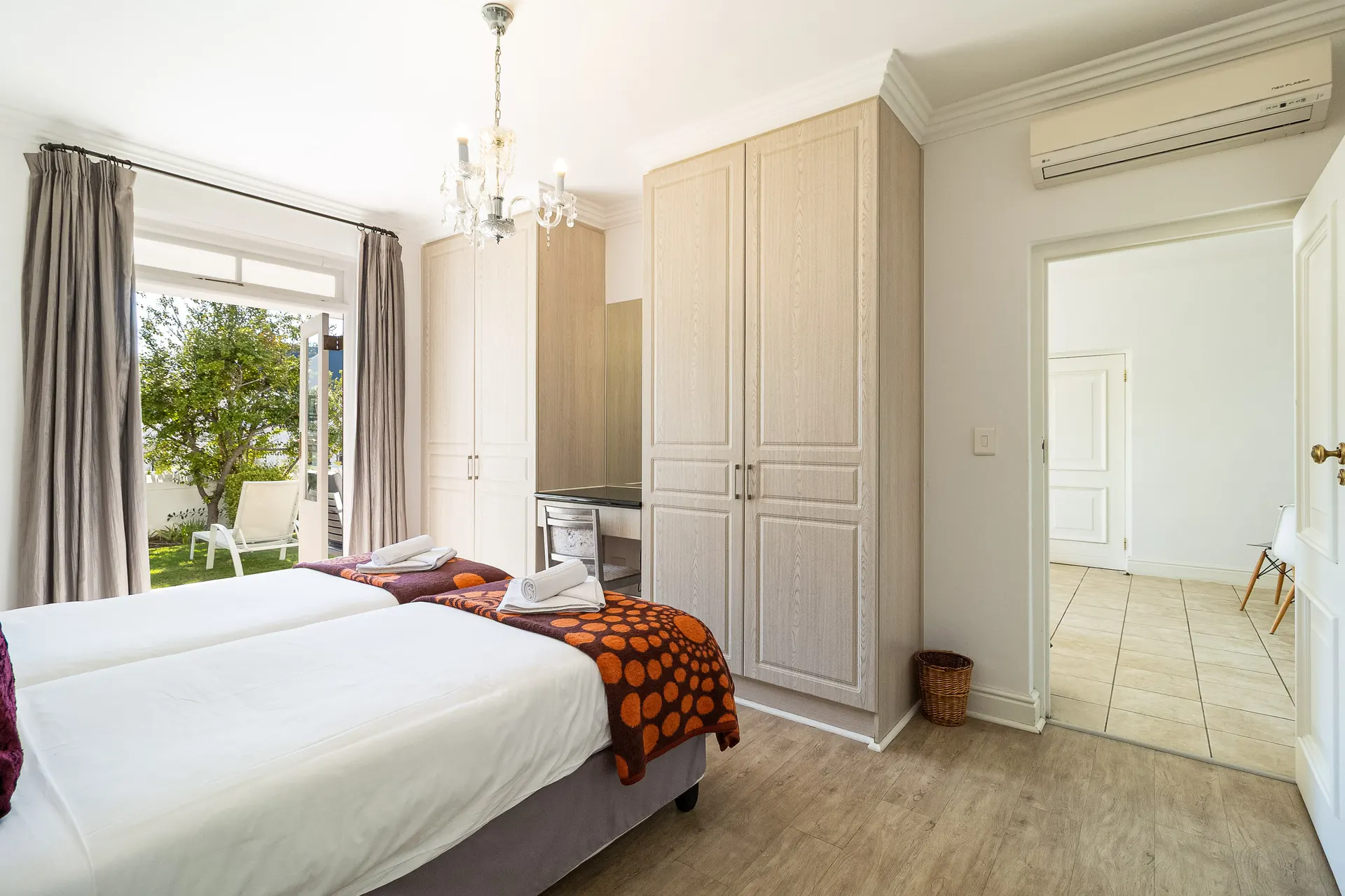 Lodge 18 bedroom