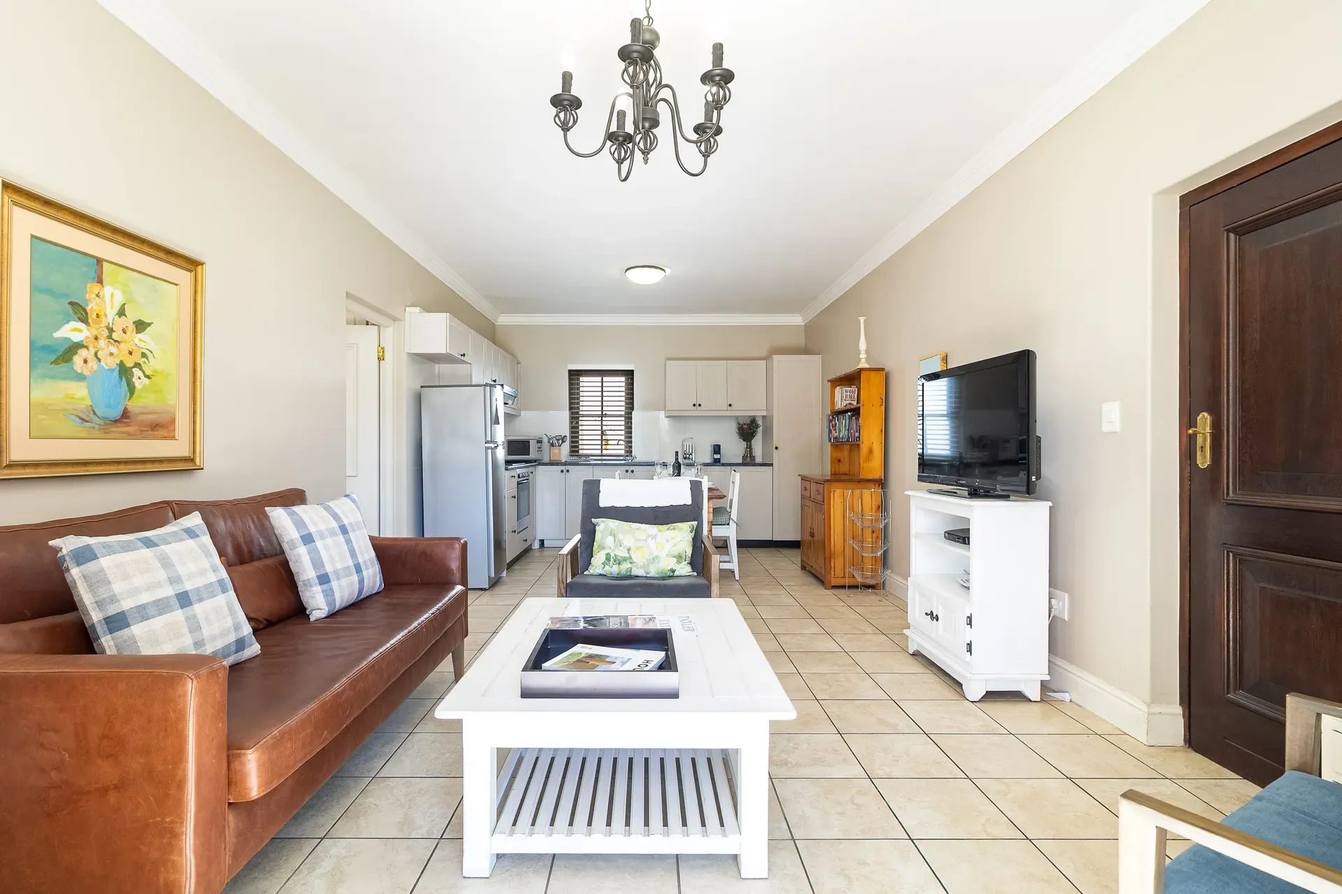 Lodge 19 — lodge-19-living-room