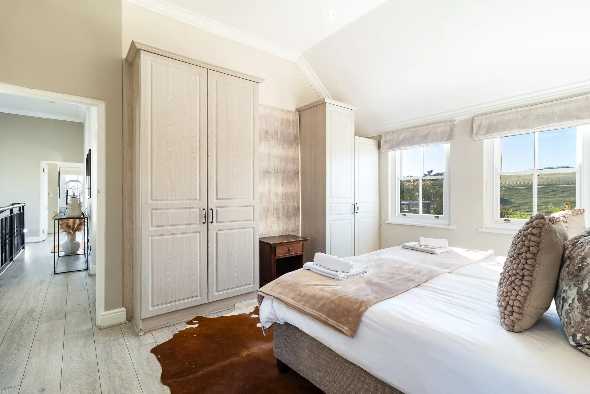 Lodge 2 — lodge-2-bedroom-main