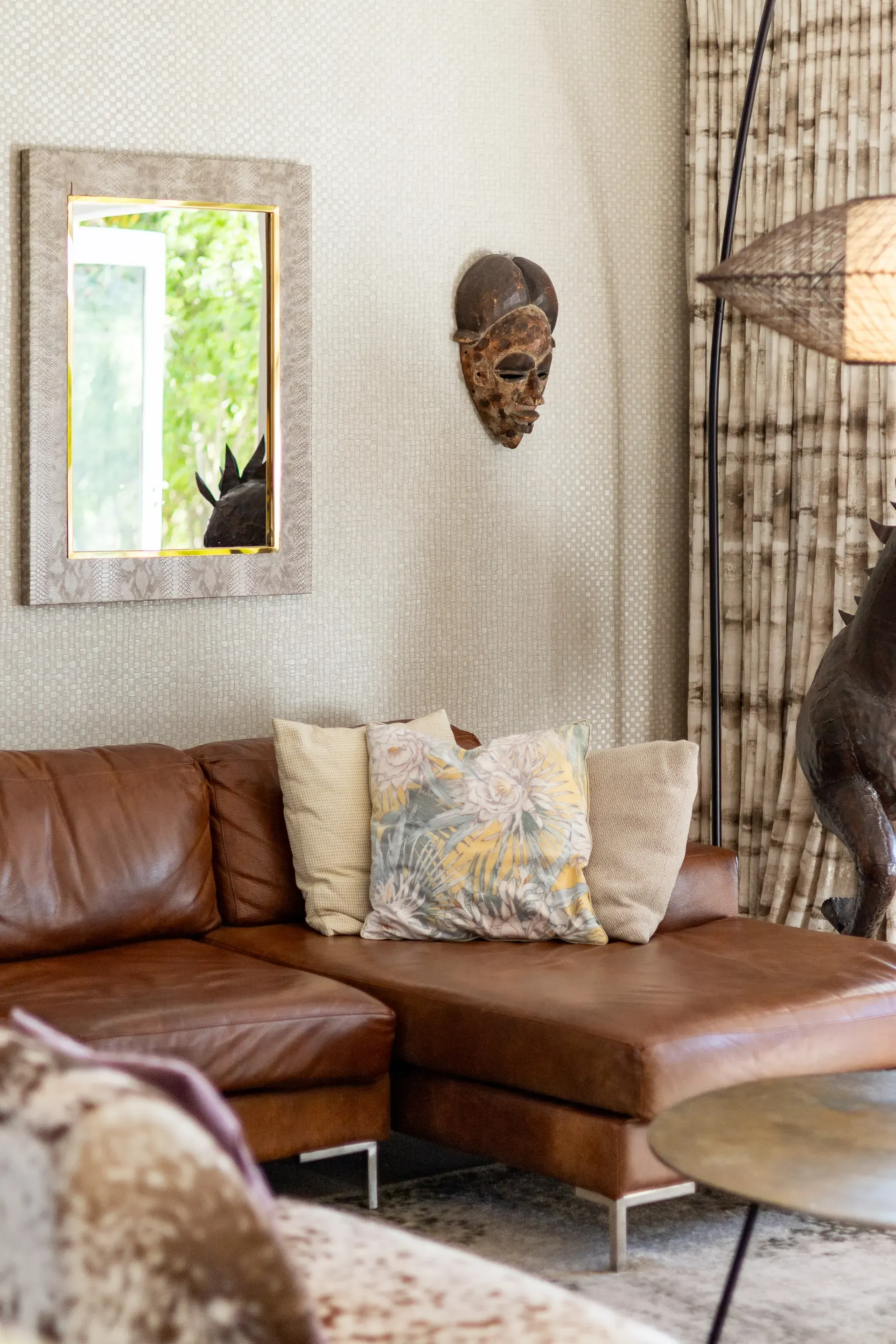 Lodge 2 — lodge-2-living-room-detail-2