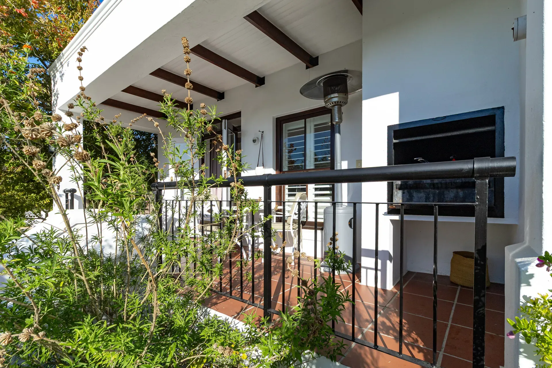 Lodge 28 — lodge-28-braai-area