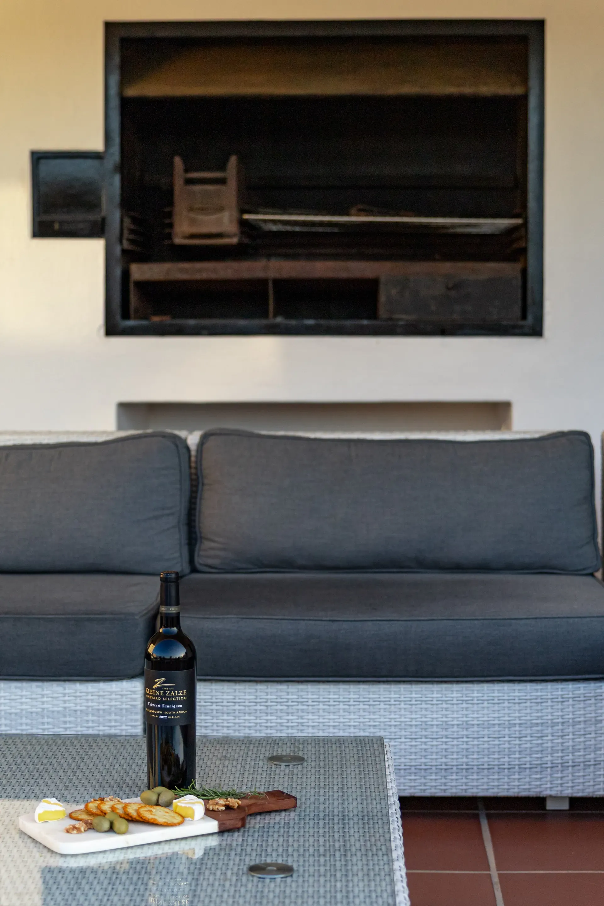 Lodge 3 — lodge-3-braai-area-detail