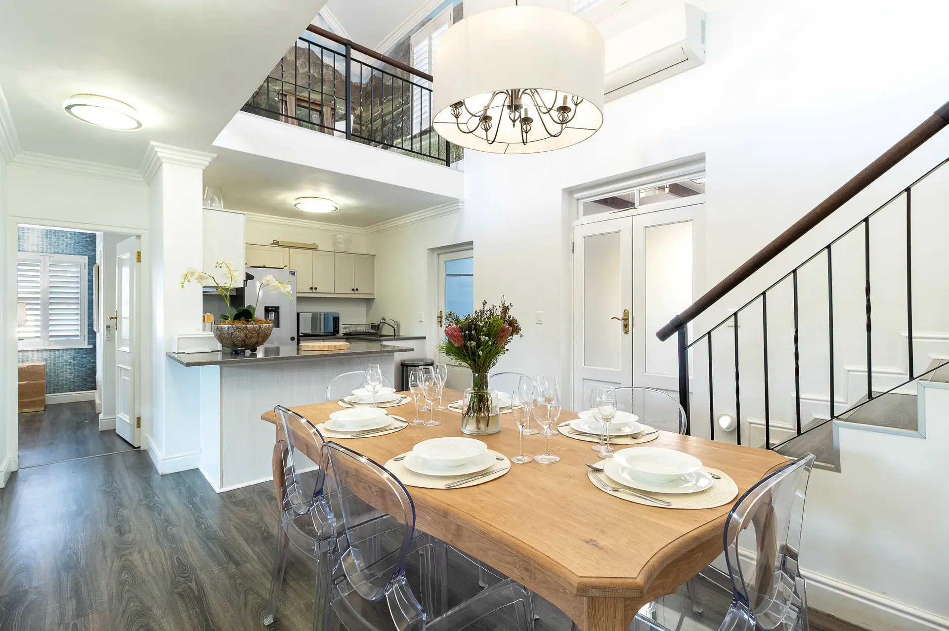 Lodge 3 — lodge-3-dining-room