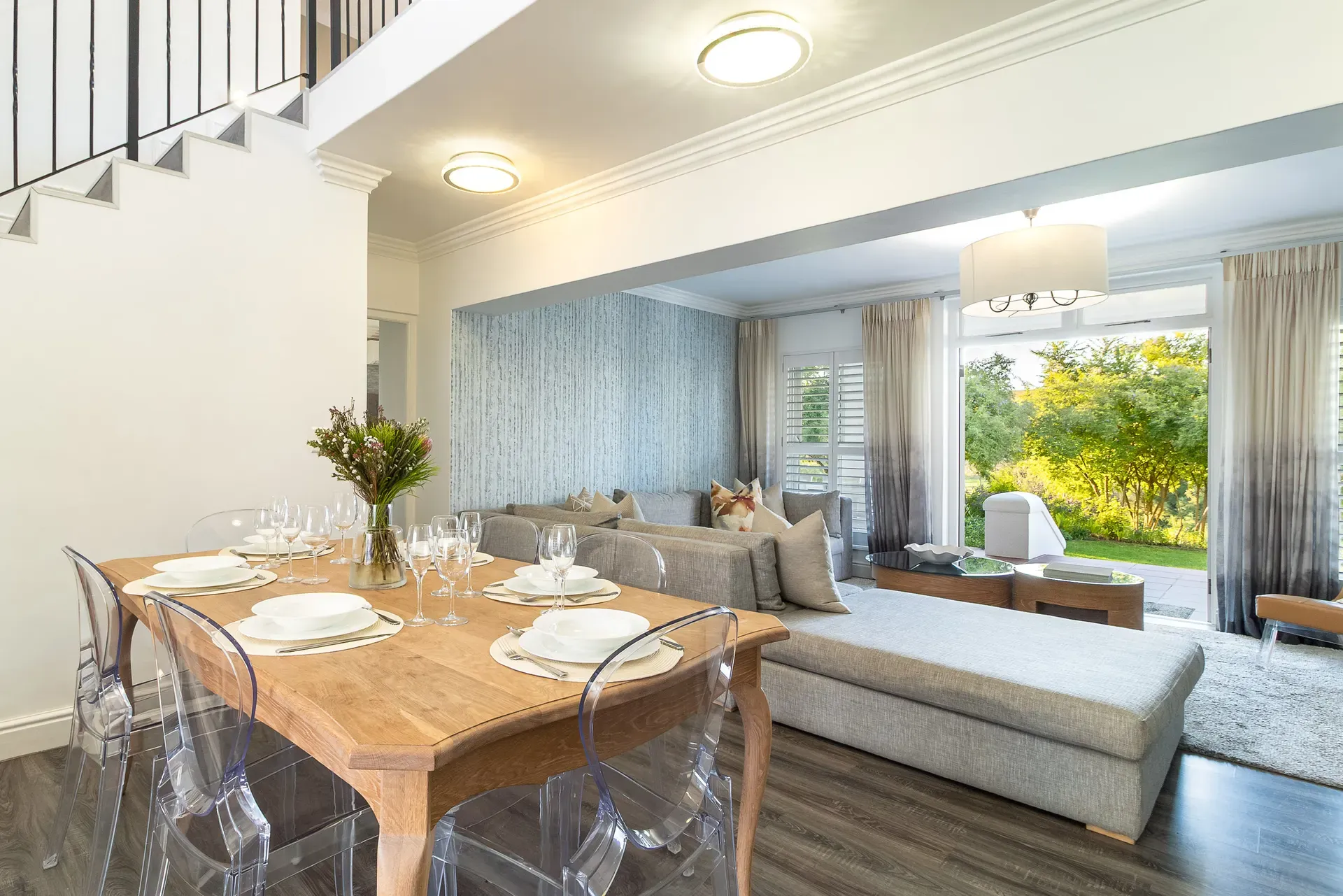 Lodge 3 — lodge-3-dining-room-main