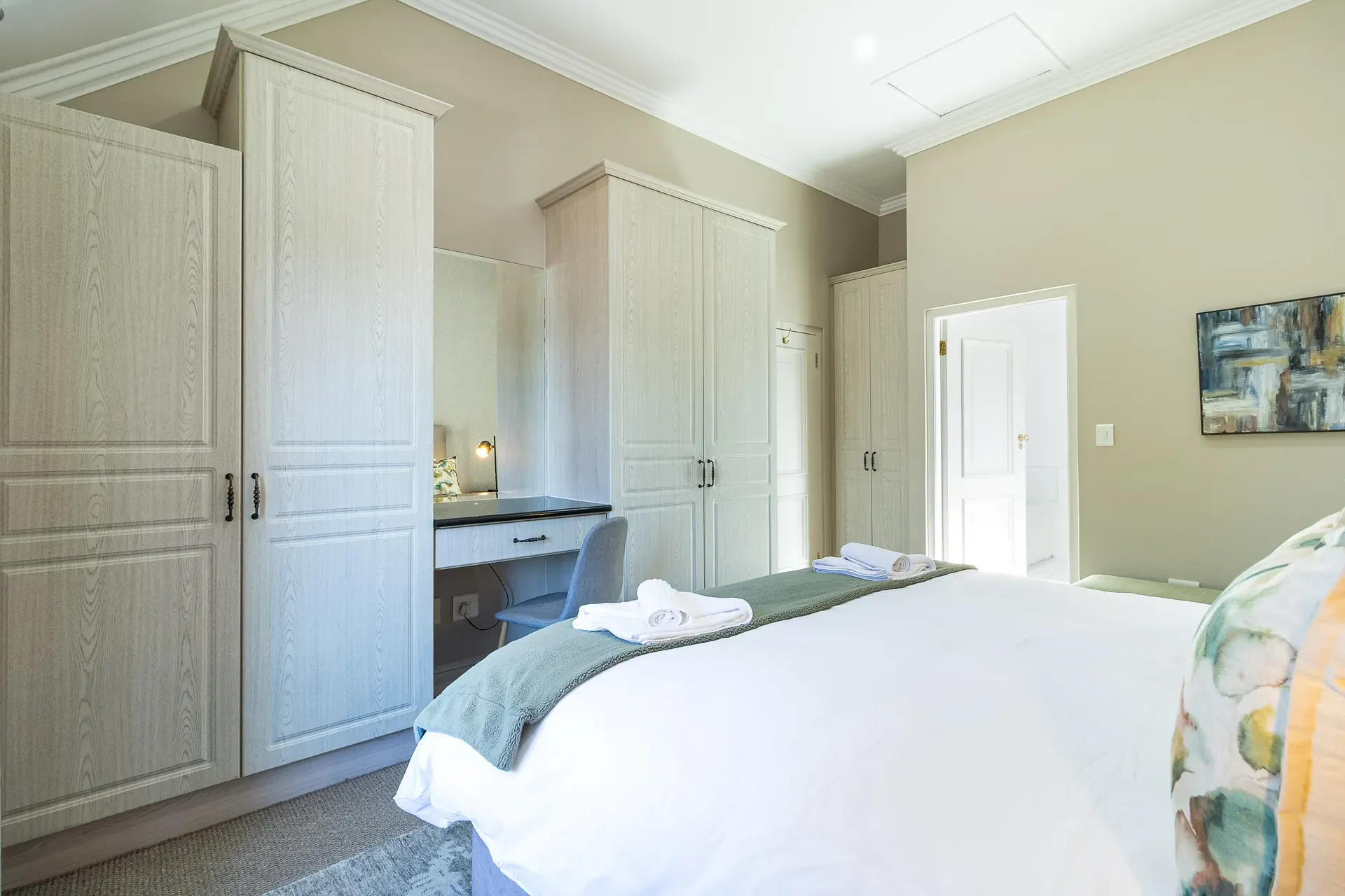 Lodge 39 — lodge-39-bedroom-2