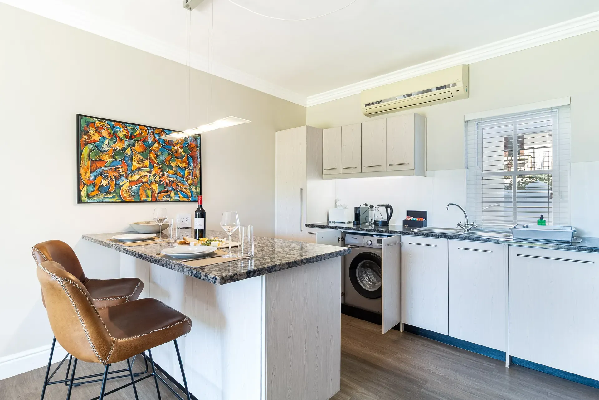 Lodge 4 — lodge-4-kitchen-1