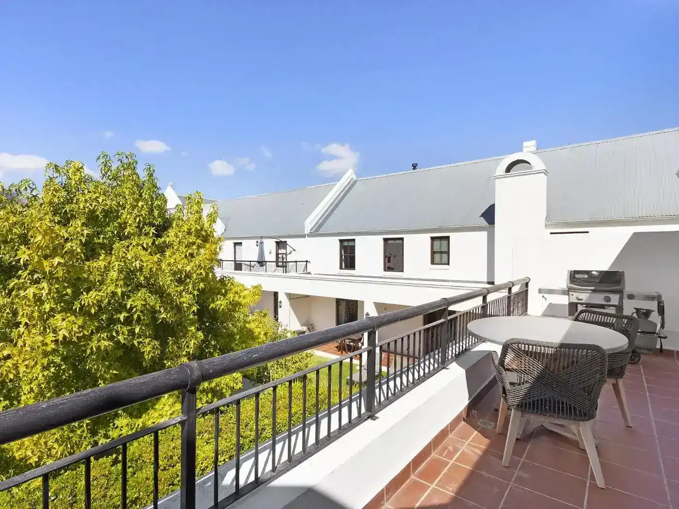 Lodge 36 — winelands-2