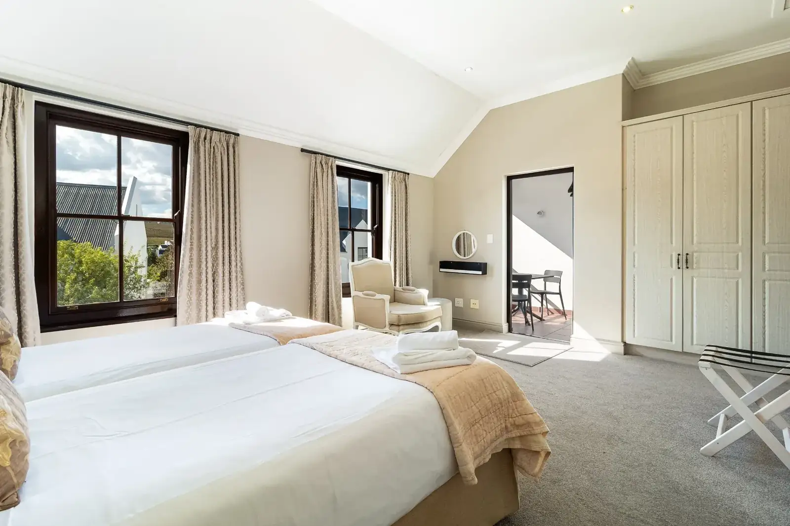 Lodge 15 — winelands-5