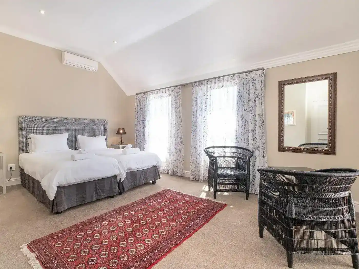 Lodge 13 — winelands-5