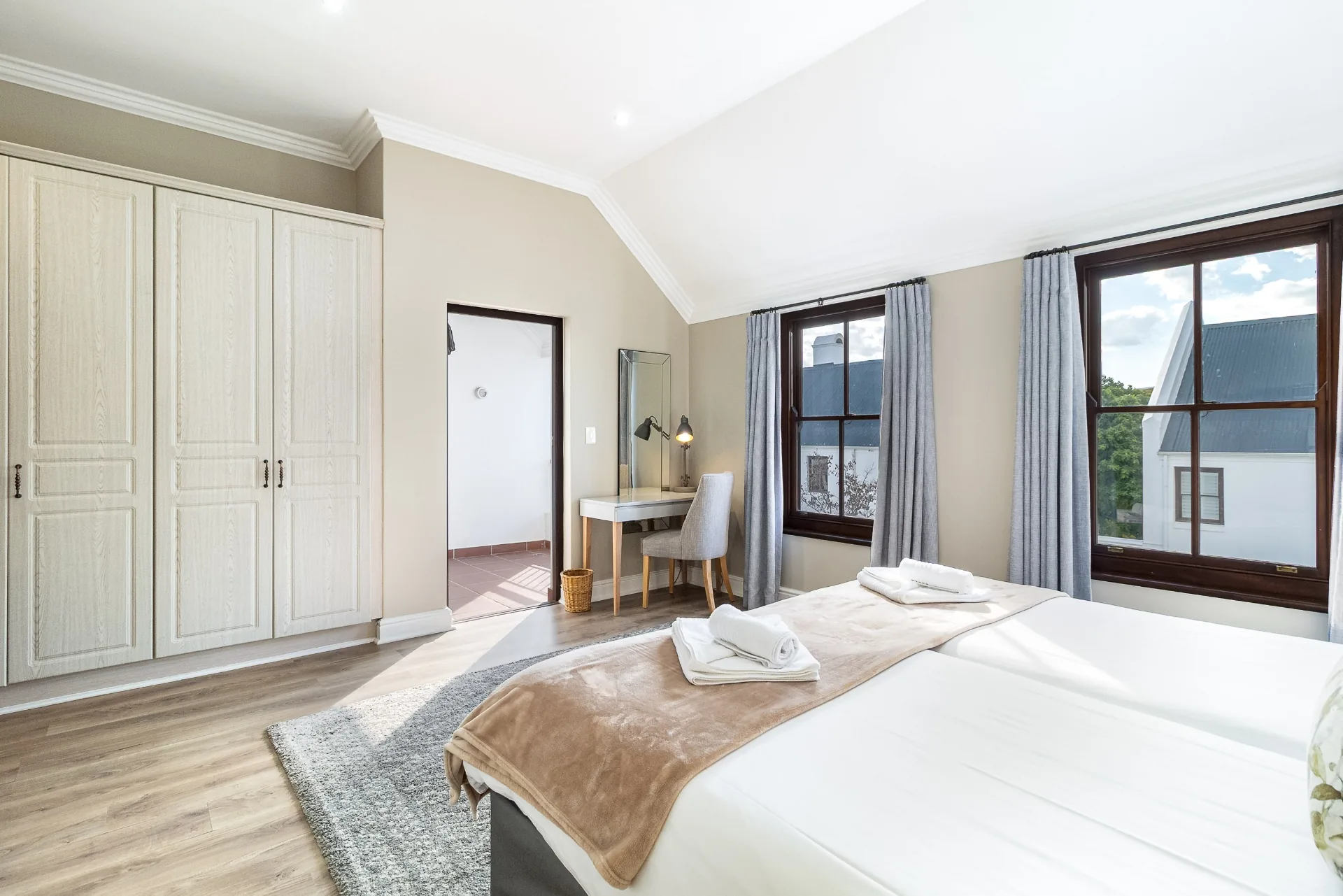 Lodge 12 — winelands-7