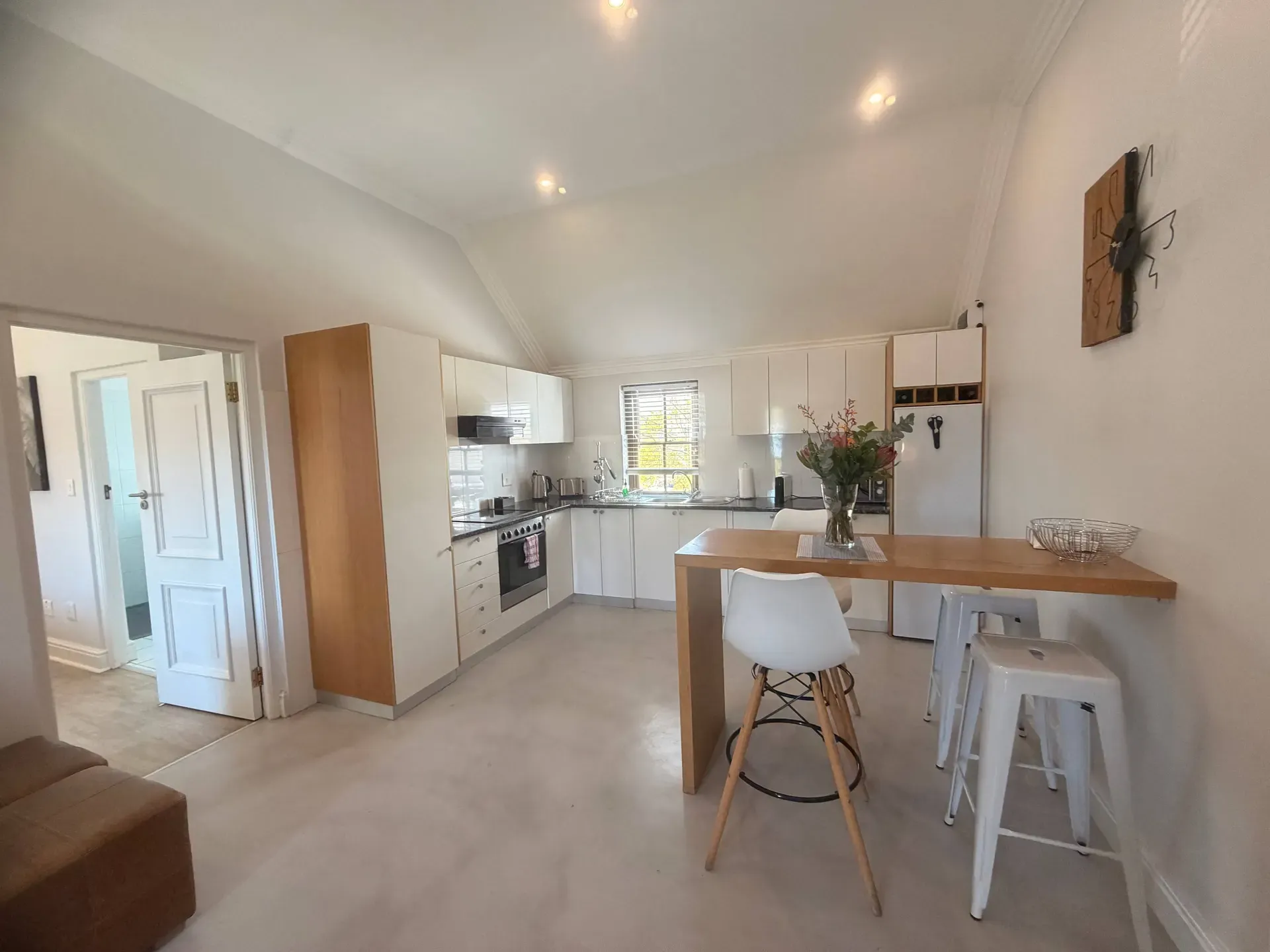 Lodge 8 — winelands-golf-lodges-8-31