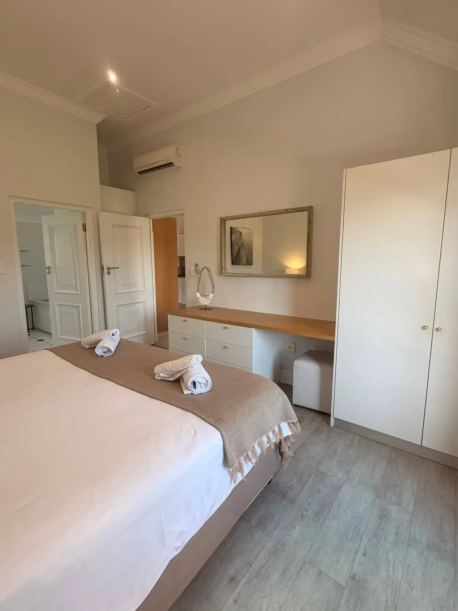 Lodge 8 — winelands-golf-lodges-8-9